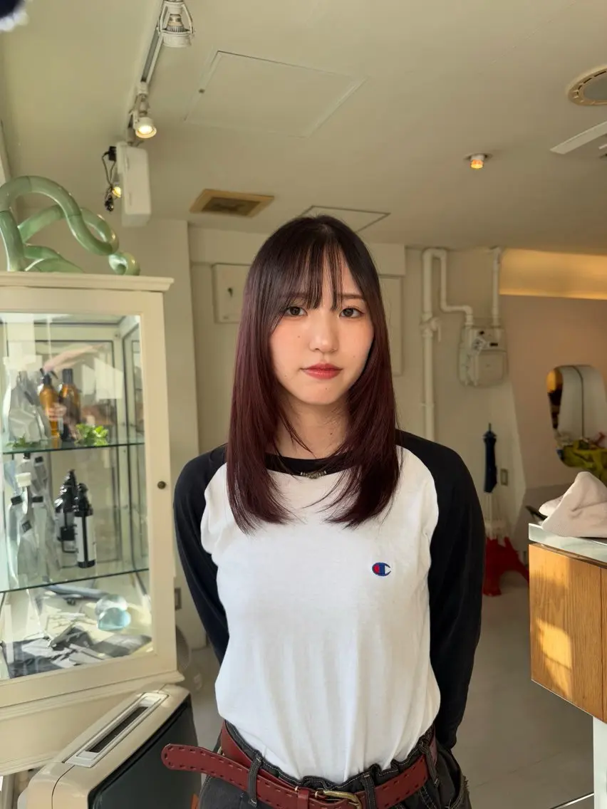 ミディアム ヘアカラー 八木 琴実のヘアスタイル