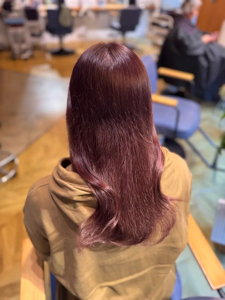ロング ヘアカラー Kaori🌈透明感 カラー / 髪質改善のヘアスタイル