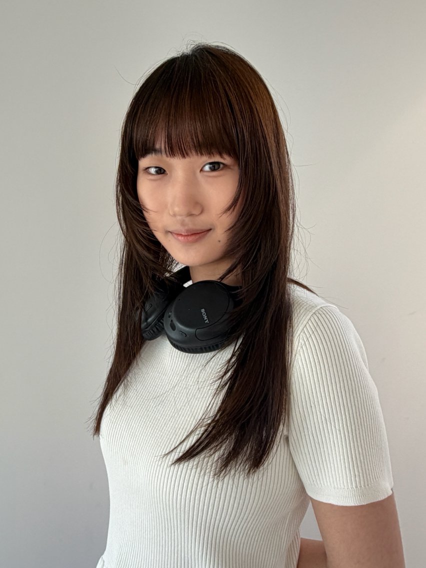 ロング ロングレイヤー レイヤーカット ロング カット ⭐️植田瑠菜⭐️ カラー／縮毛矯正のヘアスタイル