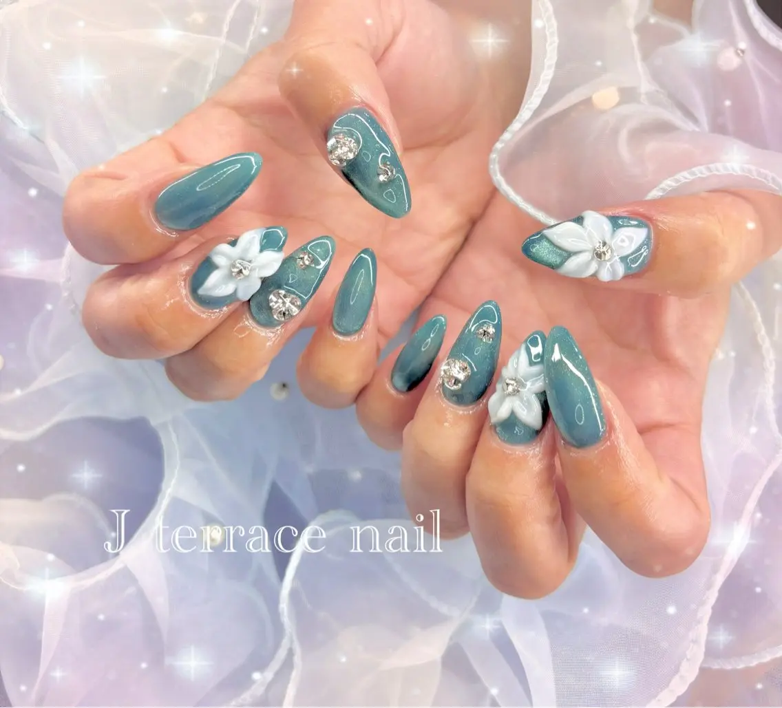 ネイル ハート 持ち込み リボン ストーンネイル J terrace Nailのネイルデザイン