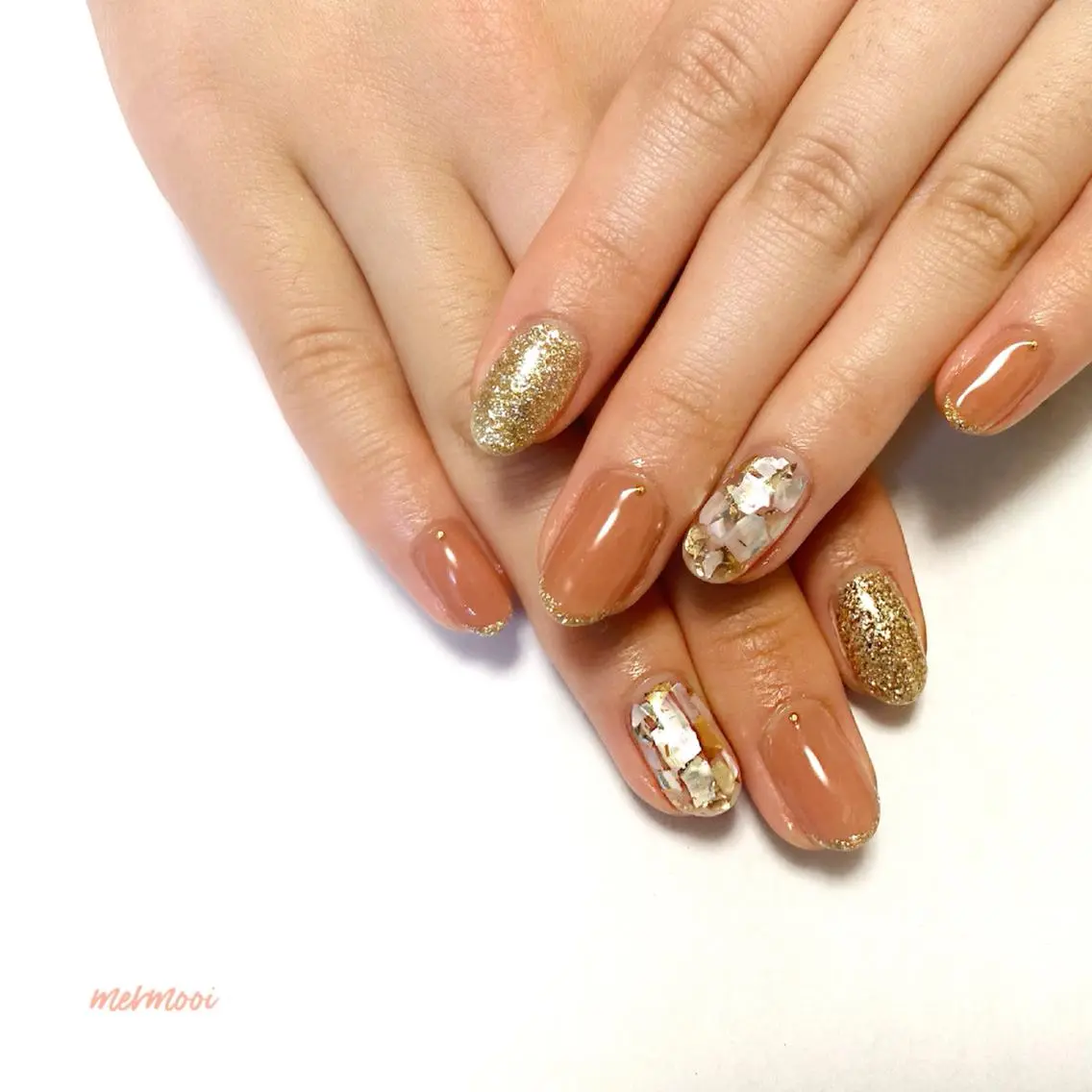 ネイル ジェルネイル ゴールド キラキラネイル ラメ(グリッター) mermooi nailのネイルデザイン