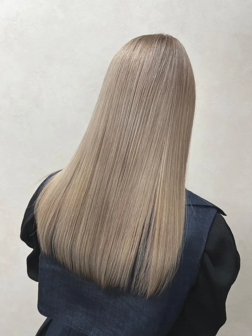 【限定クーポン】💫ケアブリーチハイトーンカラー＋メンテナンスカット💫¥24200の写真