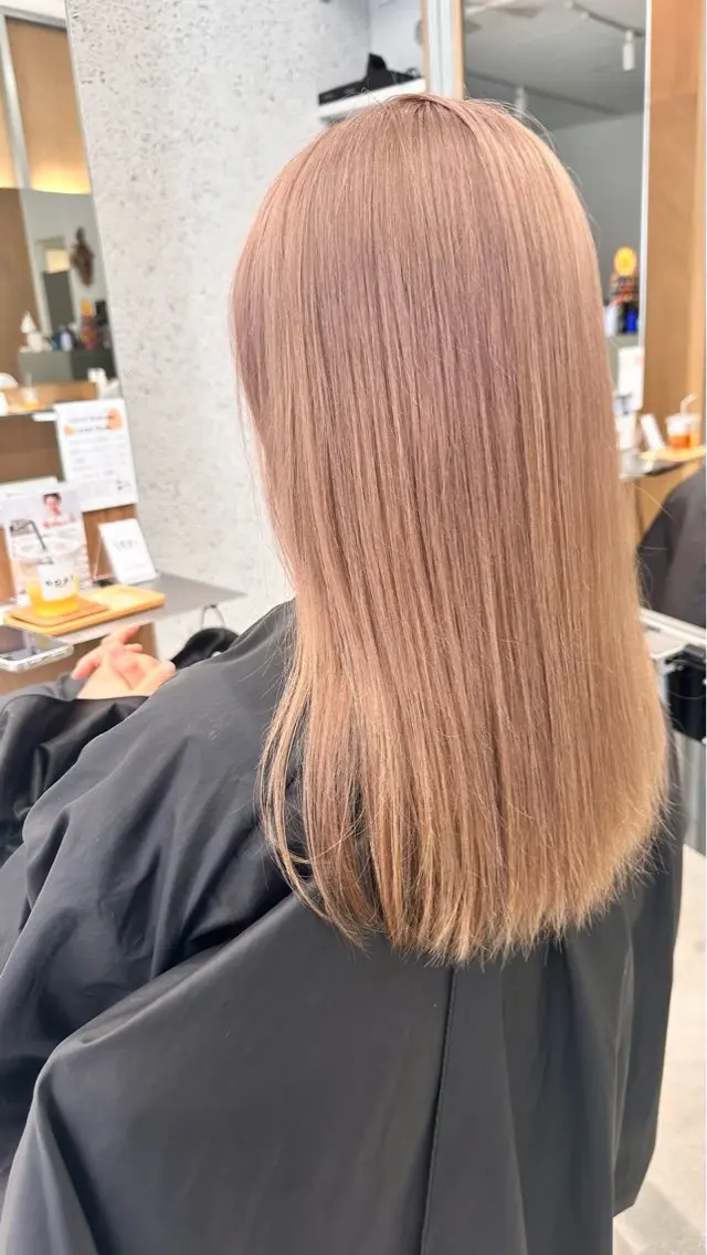 セミロング ヘアカラー GOAT_茅ヶ崎 キシ サクラのヘアスタイル