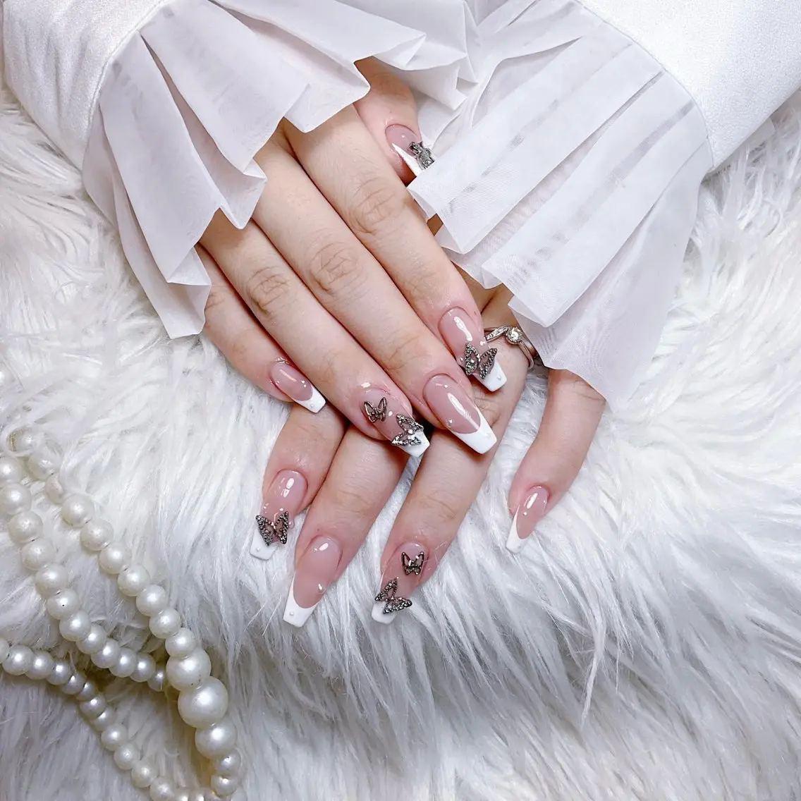 ネイル ハンドネイル 🍭Yun nail hyejin🌸のネイルデザイン