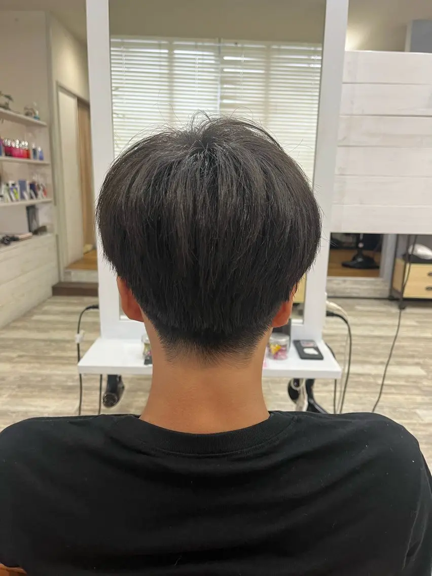 ショート カット 艶髪／艶カラー 🕊️MAKIKOのヘアスタイル