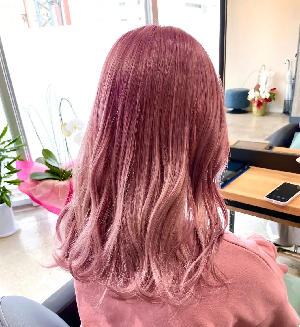 ミディアム カラー カット ヘアカラー トリートメント ✨髪質改善/ハイトー ン/艶髪高山のヘアスタイル