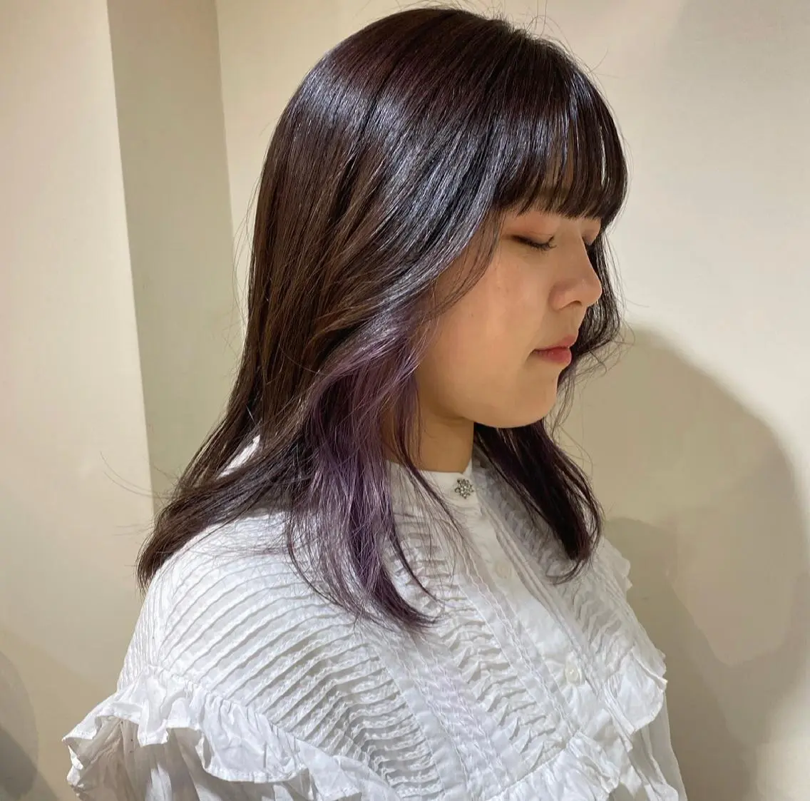 ミディアム カラー ラベンダーカラー io濱川 遥のヘアスタイル