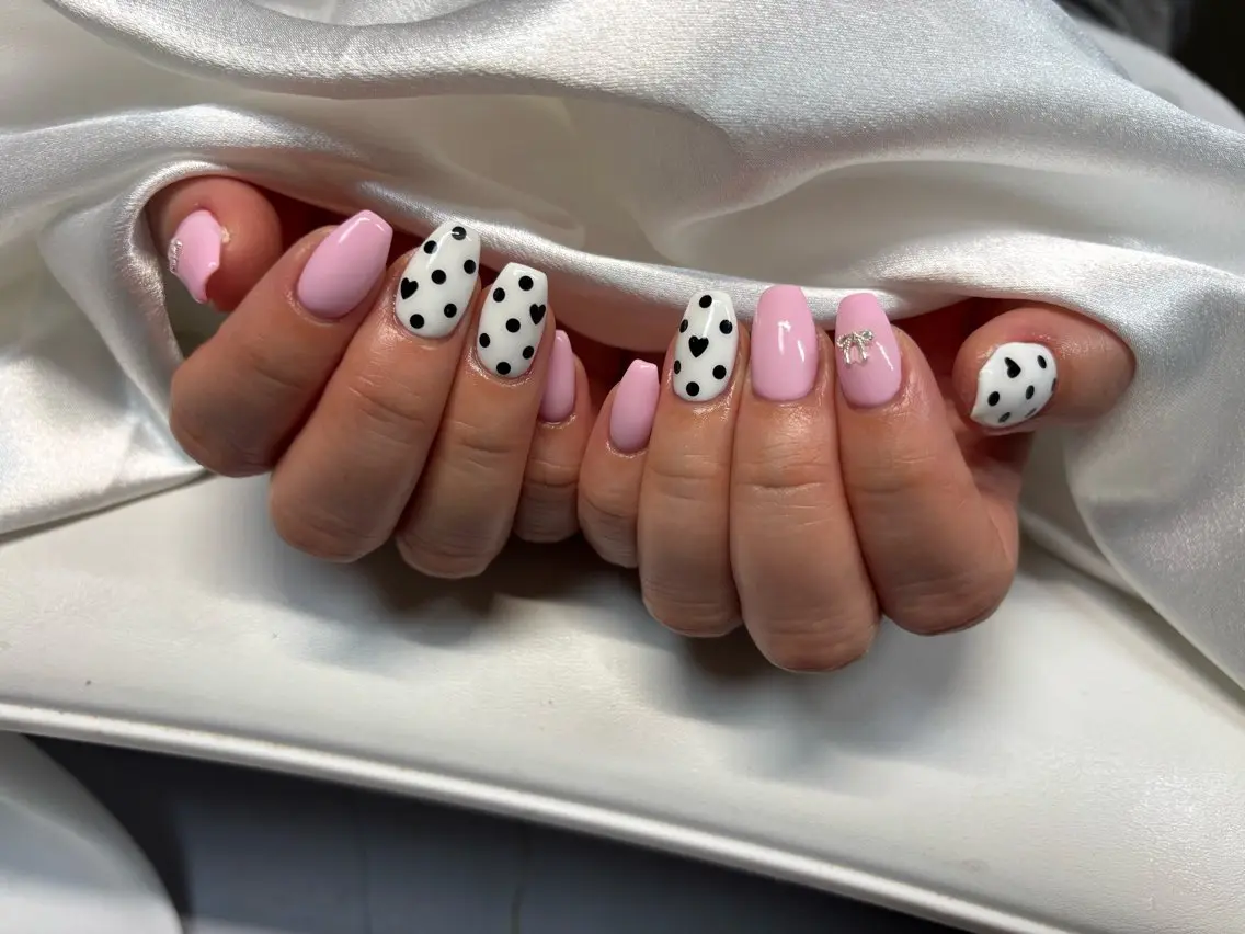 ネイル ドット 門真市ネイルサロン♡ KUMI.HANAのネイルデザイン