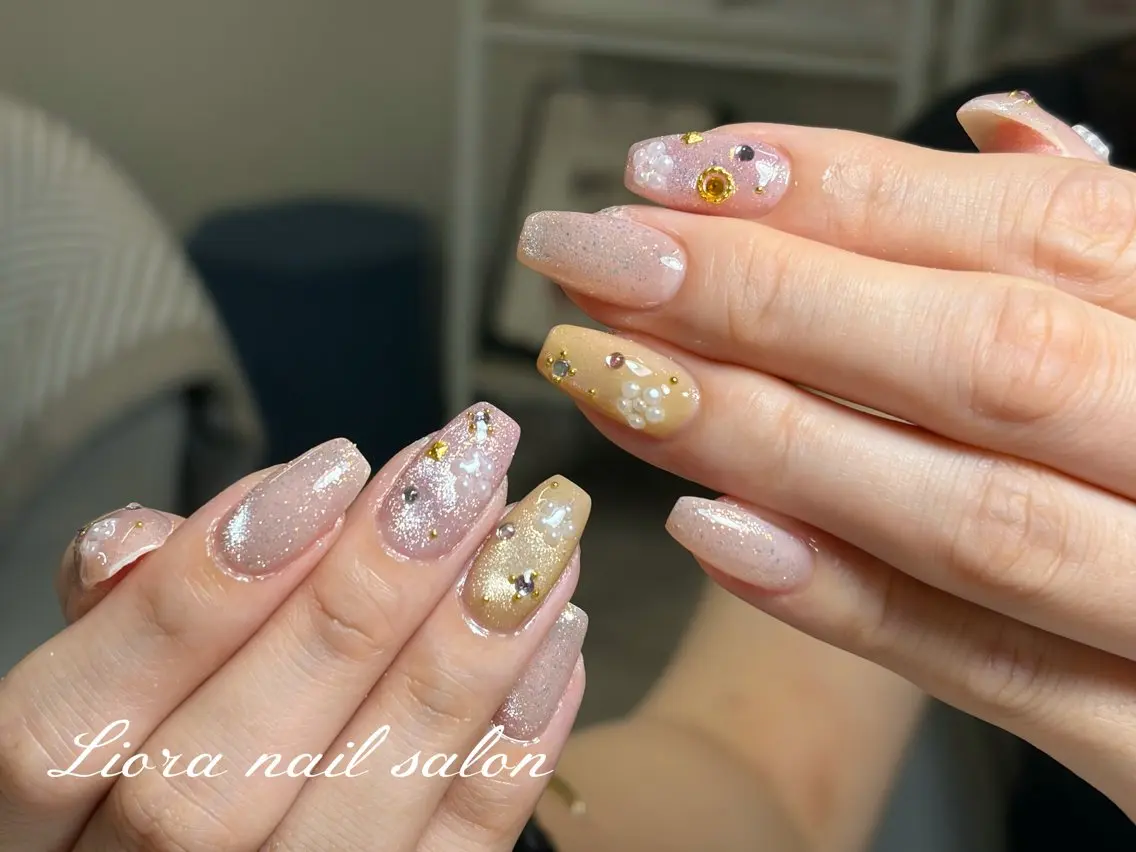 ネイル チークネイル フットネイル フレンチネイル ジェルネイル ガーリー ハンドネイル Liora nailのネイルデザイン