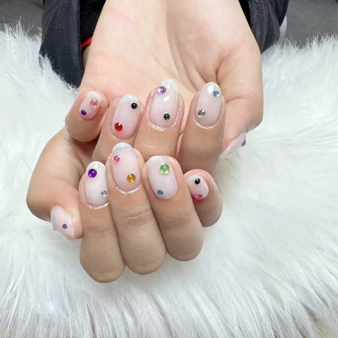 ネイル ハンドネイル 🎀nana🫧 ワンホンネイル🎀のネイルデザイン