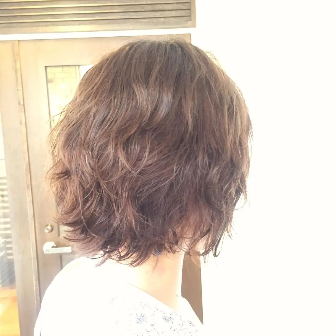 ショート ミディアム パーマ ミディアムパーマ ショートヘア 外ハネヘア 大平 美沙のヘアスタイル