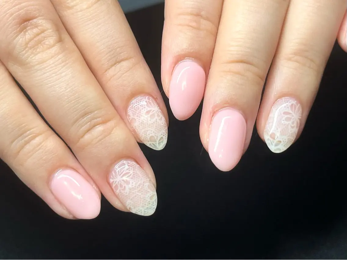 ネイル レース ハンドネイル Chika .のネイルデザイン