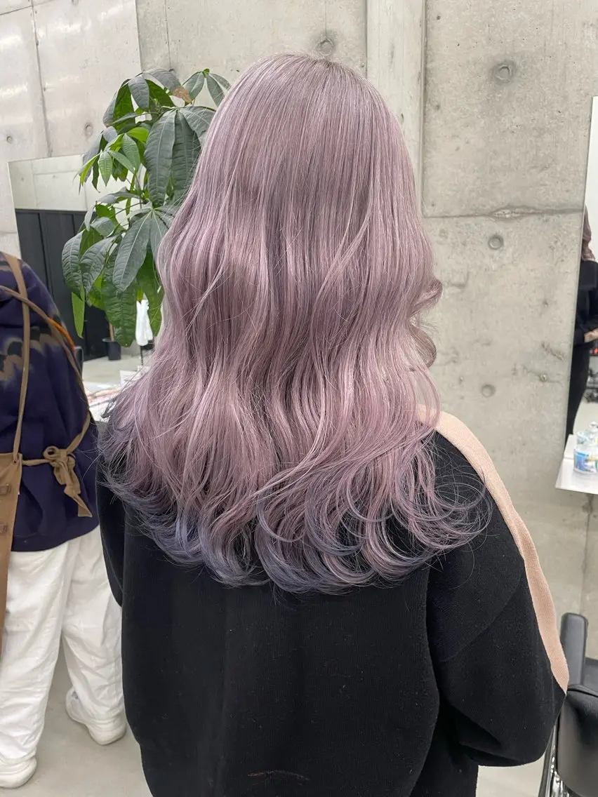 セミロング 手島 カミラのヘアスタイル
