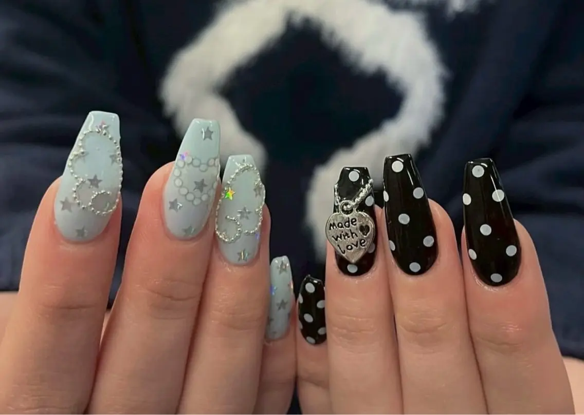 ネイル アートネイル フレンチネイル ジェルネイル ニュアンスネイル オフィスネイル Nie Nail Shinokuboのネイルデザイン