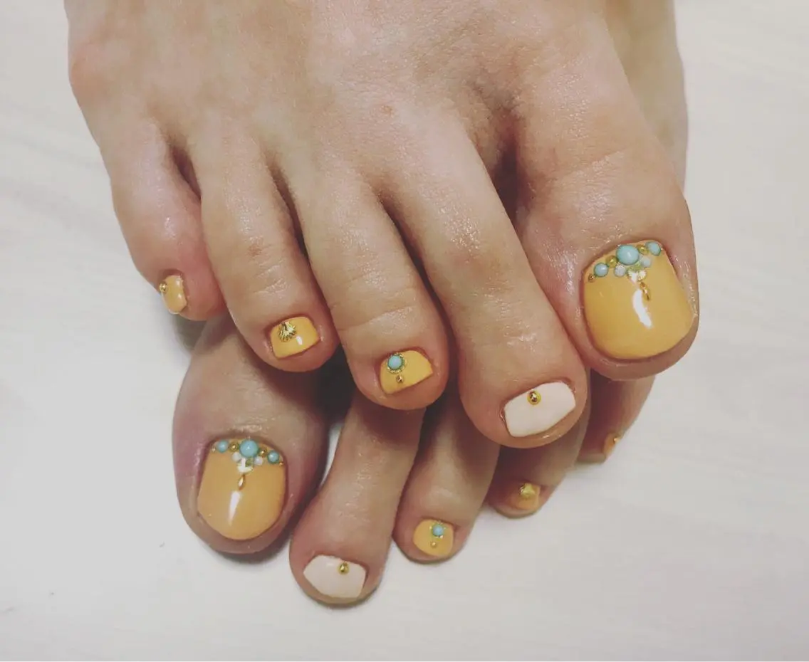 ネイル ストーンネイル NAIL salon ACEのネイルデザイン