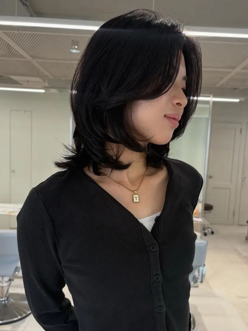 ミディアム カラー 伸ばしかけ レイヤーカット カット ヘアカラー 海外レイヤー /NAGISAのヘアスタイル
