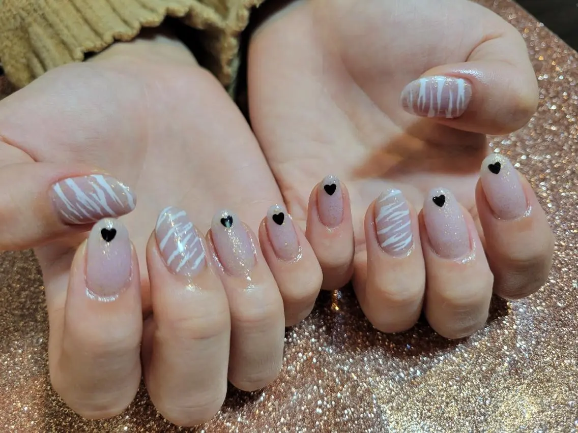 ネイル ハンドネイル 💜bora .のネイルデザイン