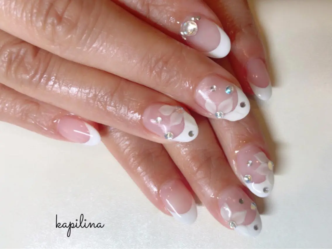 セミロング kapilina salonの眉毛・アイブロウイメージ