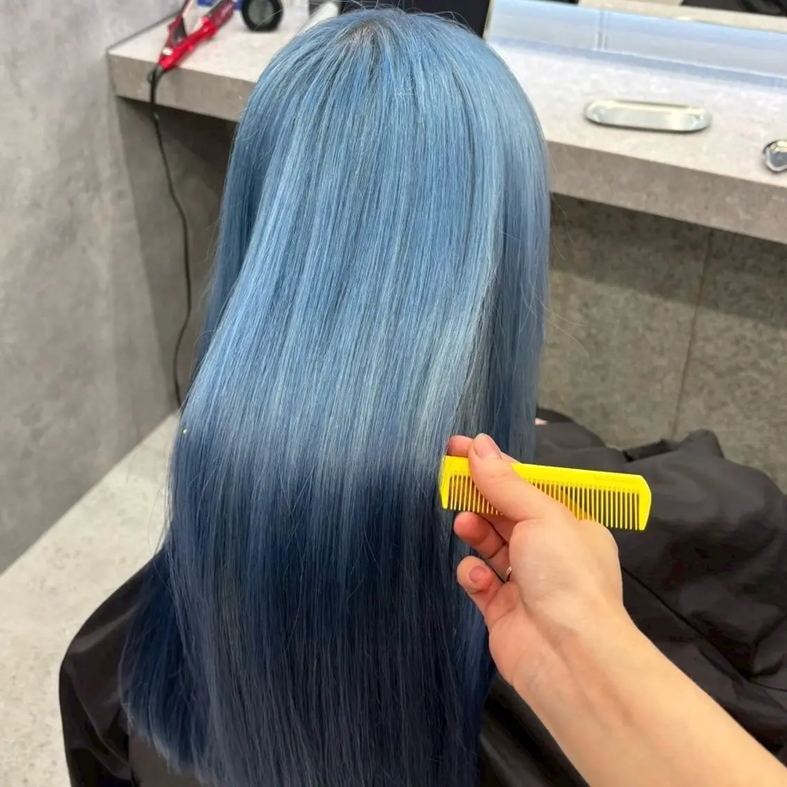 カラー ブルーカラー Yoshiいろあそび 八王子/ハイトーンのヘアスタイル