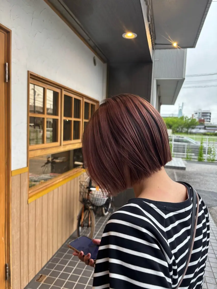 ショート カラー ピンクカラー 間城 樹里のヘアスタイル