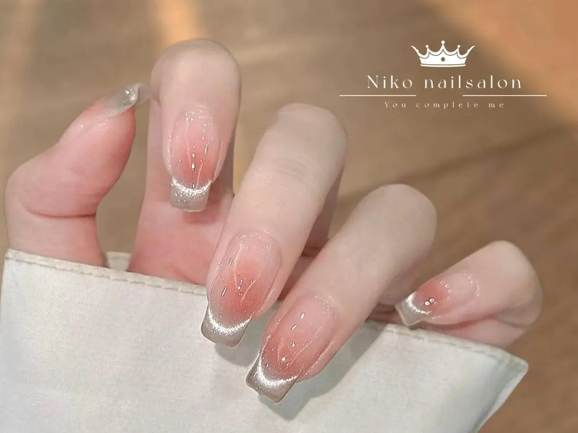 ネイル 長さ出し フットネイル フレンチネイル ジェルネイル ガラスフレンチ Nikoネイルサロン 本八幡店のネイルデザイン