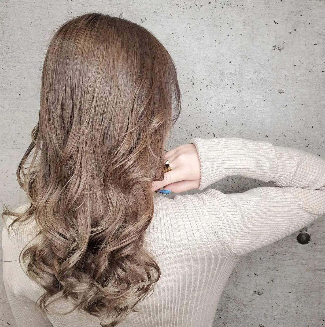 ロング 派手髪支持率No1 Eisukeのヘアスタイル