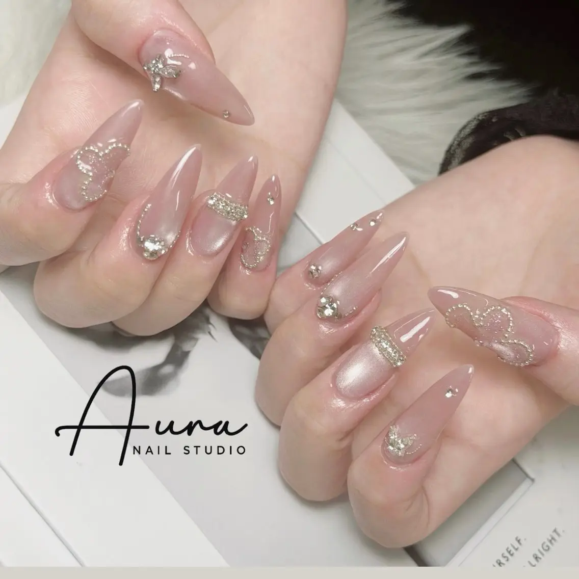 ネイル ハンドネイル Aura Nail Studioのネイルデザイン