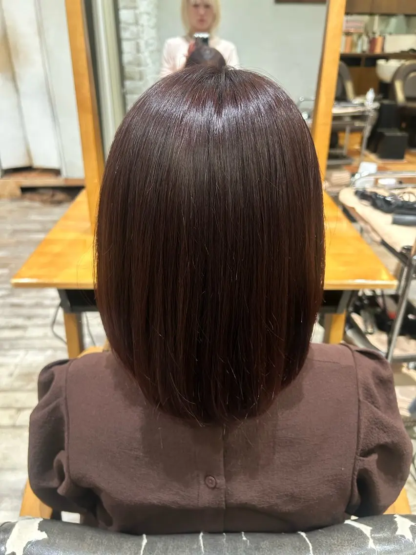 ミディアム ピンクブラウン ヘアカラー ここな Un amiのヘアスタイル
