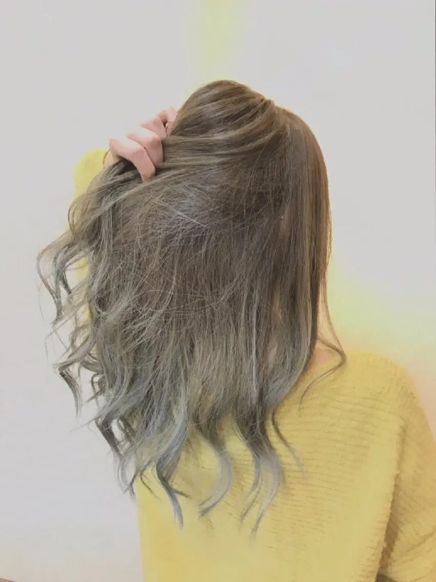 ロング カラー 齋藤 真理子のヘアスタイル