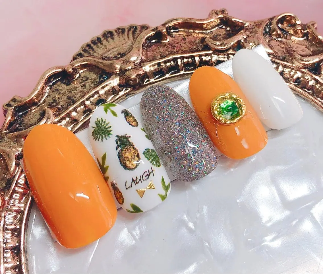 ネイル ハンドネイル CROWN プライベートサロンのネイルデザイン