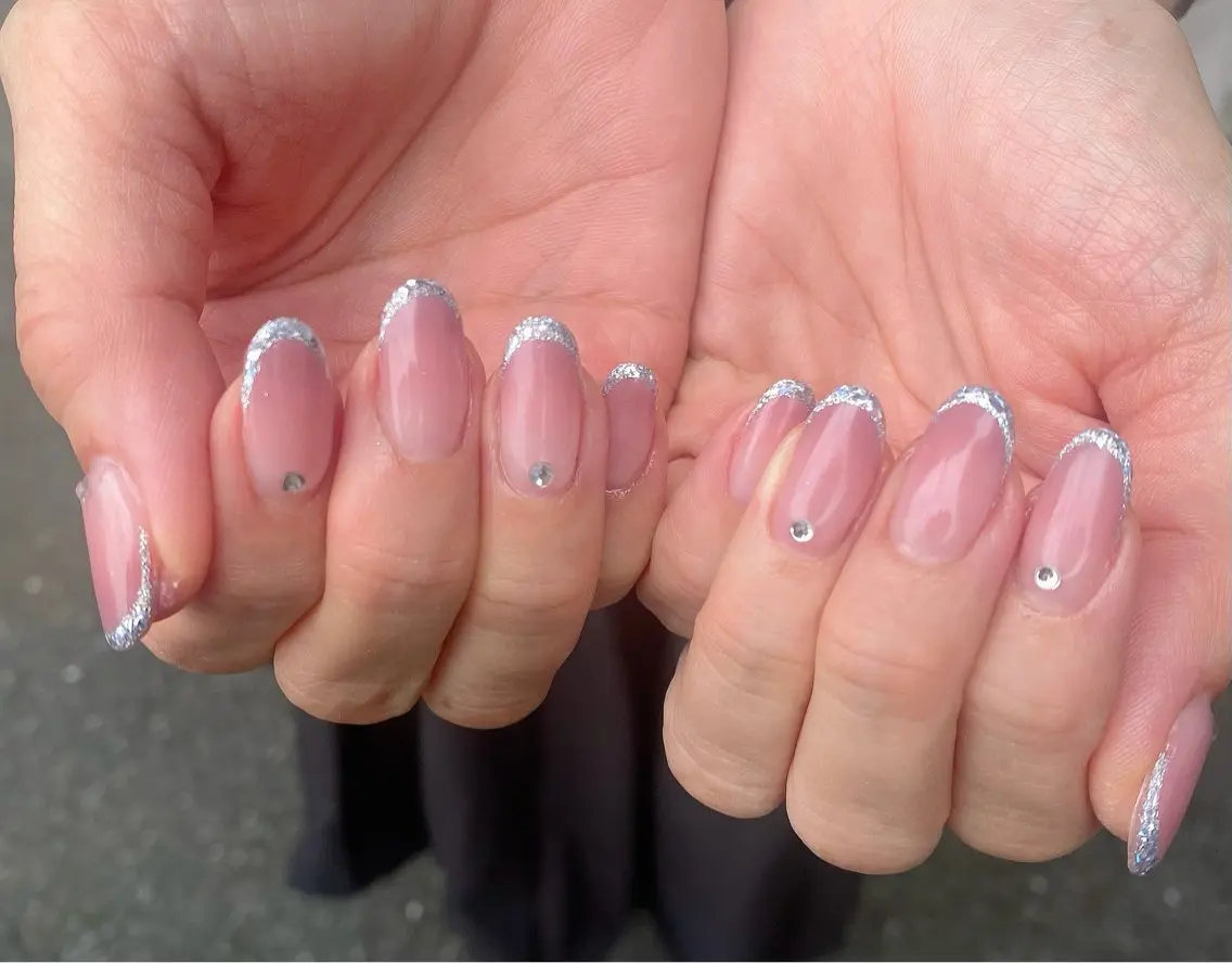 ネイル フレンチネイル ガラスフレンチ キラキラネイル ハンドネイル Salon Ｋのネイルデザイン