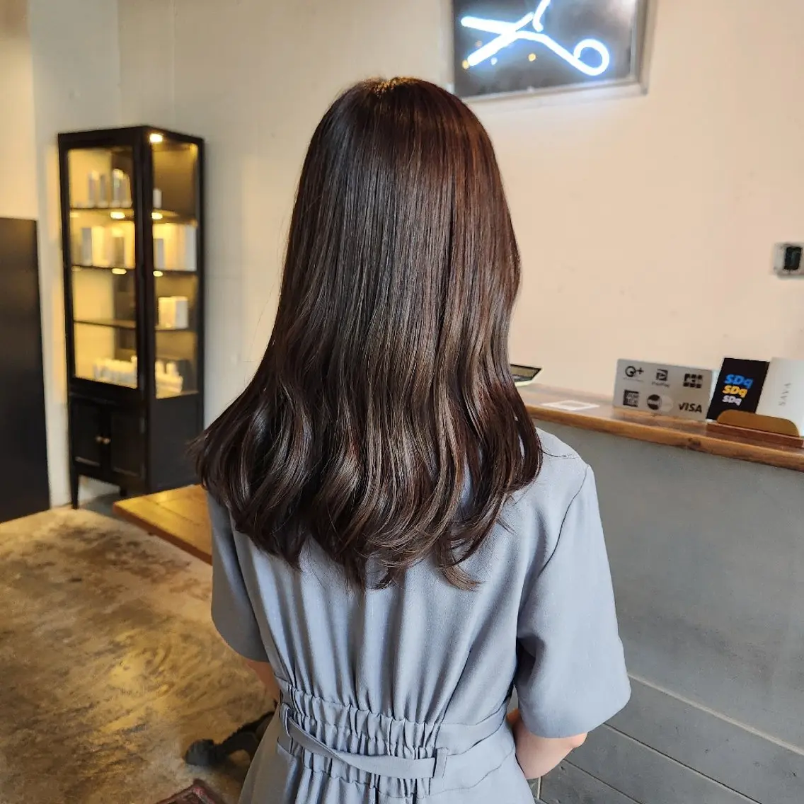 セミロング カラー カット ヘアカラー 本日◎ ハヤシ マユ ✂ 府中美容室のヘアスタイル
