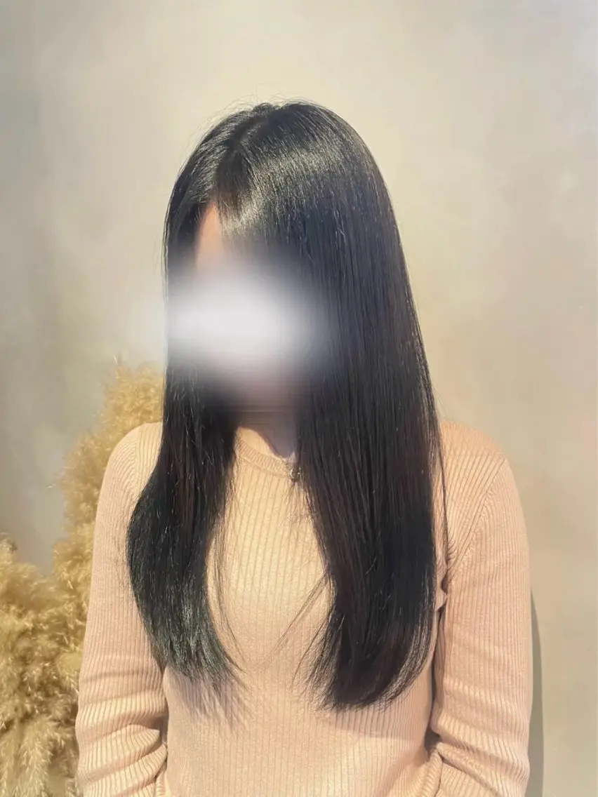カラー 黒髪 小笠原 愛菜のヘアスタイル