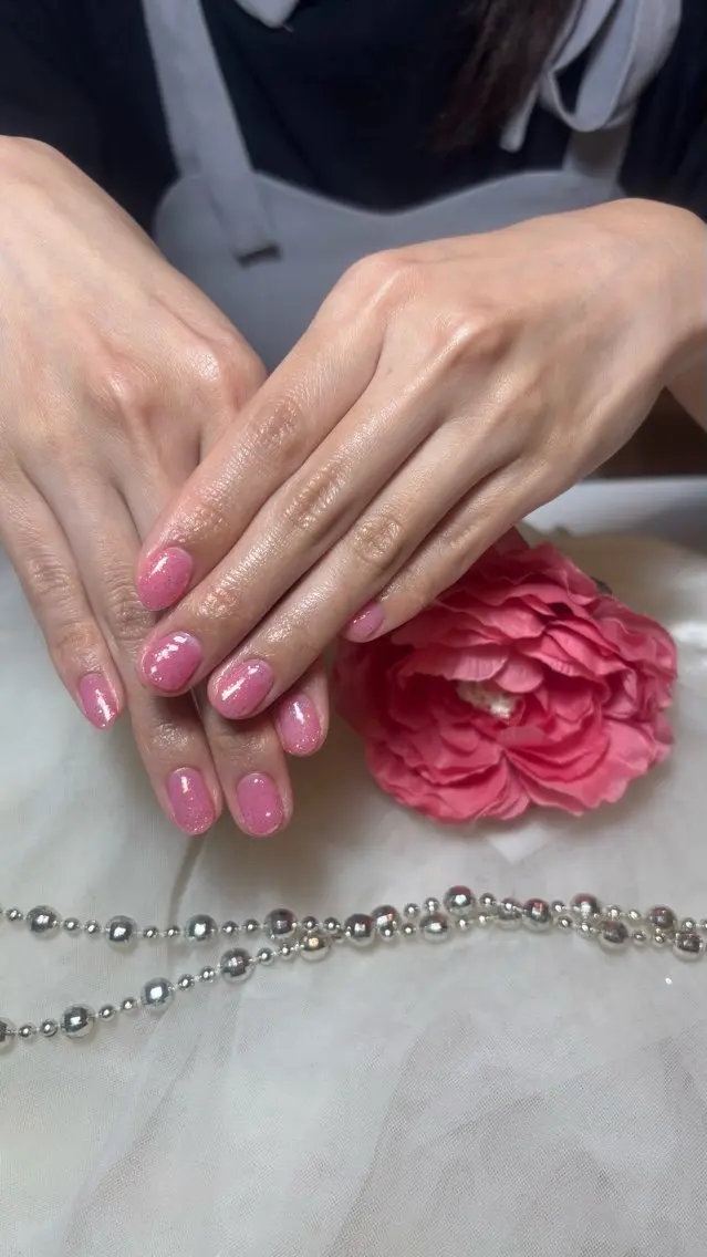 ネイル キラキラネイル ピンク saya M🌸💅✨のマツエク・マツパデザイン