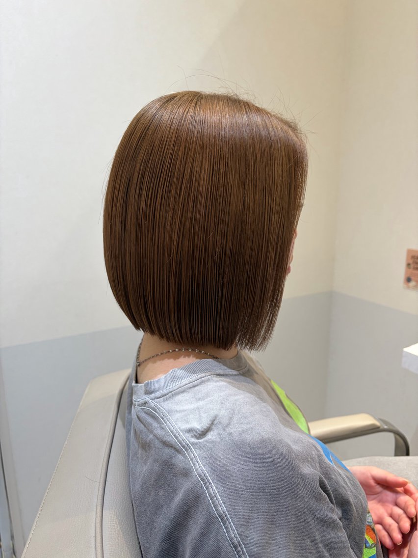 ショート カラー 切りっぱなしボブ 前下がりボブ ボブ カット ヘアカラー トリートメント ヘッドスパ ハッシュカット・ タッセルボブ🌷薫のヘアスタイル