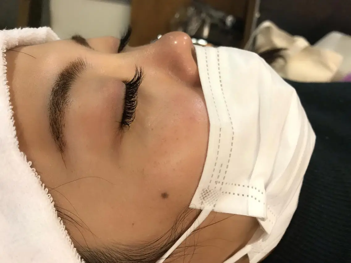 マツエク・マツパ 保子 祐里香のヘアスタイル