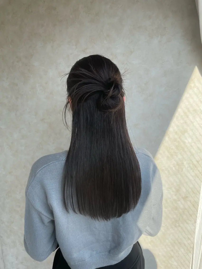 ロング 韓国風ヘア 艶カラー✨レイヤー 𝐚𝐲𝐚𝐤𝐚のヘアスタイル