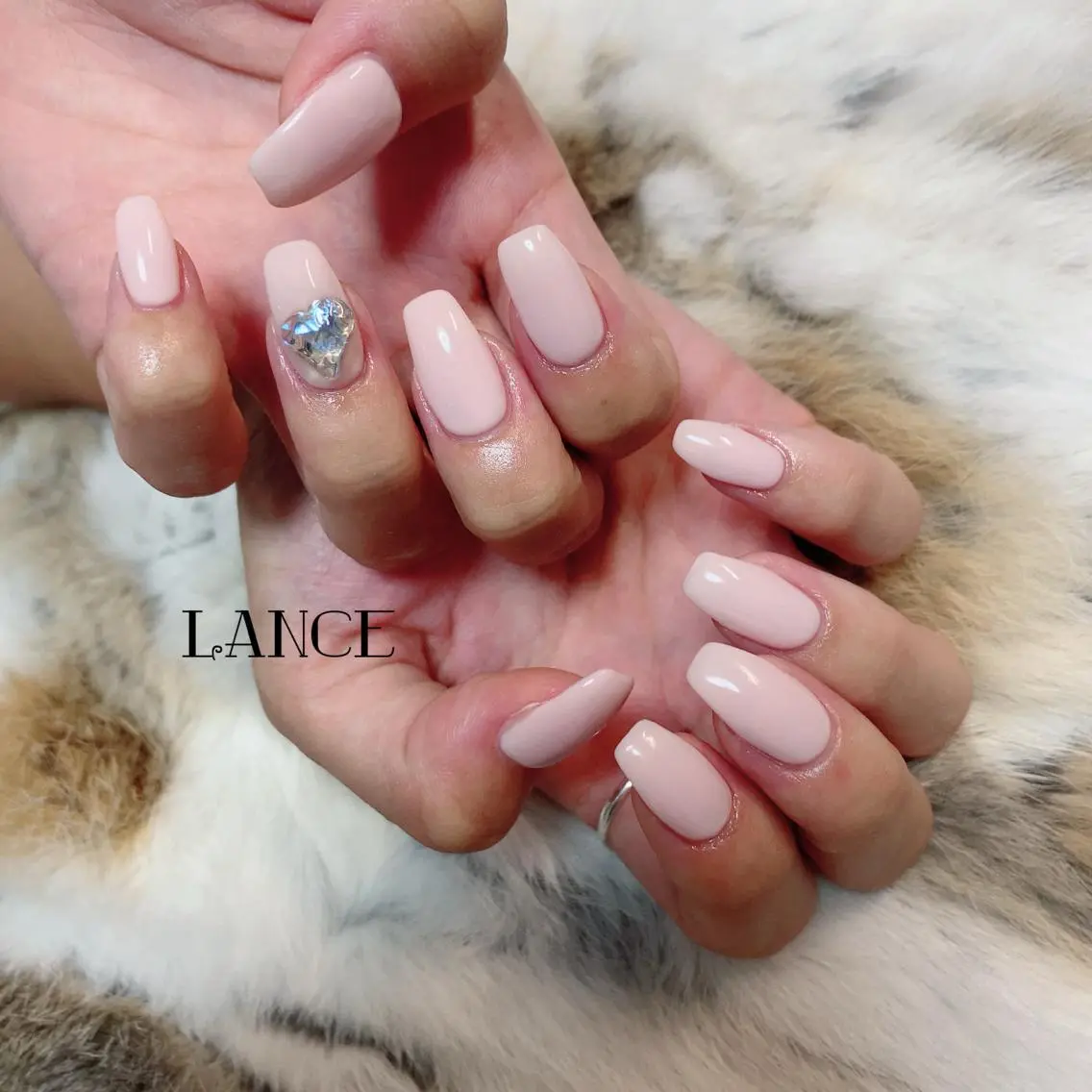ミディアム ネイル オーロラネイル フットネイル フレンチネイル ミラーネイル ニュアンスネイル Lance nailのネイルデザイン