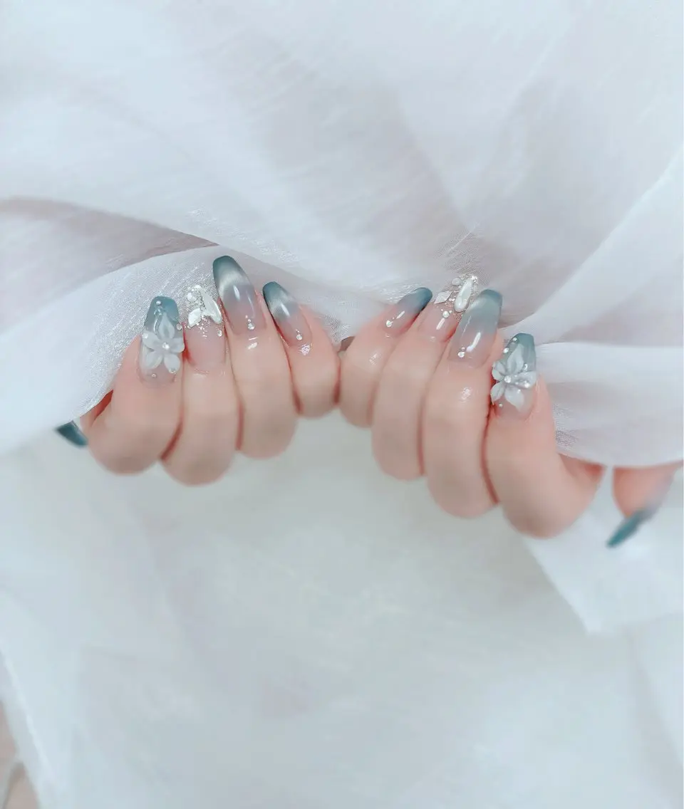 ネイル ハンドネイル ESPOIR Ｎのネイルデザイン