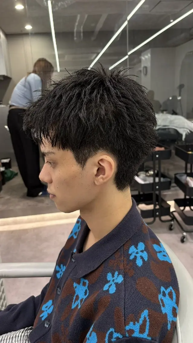 メンズ 井上 日菜子のヘアスタイル