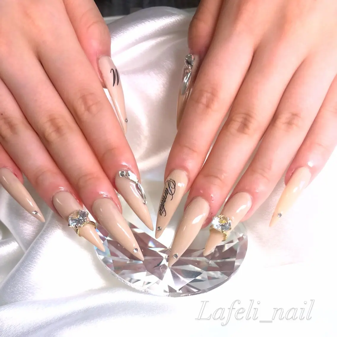 ネイル ハンドネイル Lafeli Nailのネイルデザイン