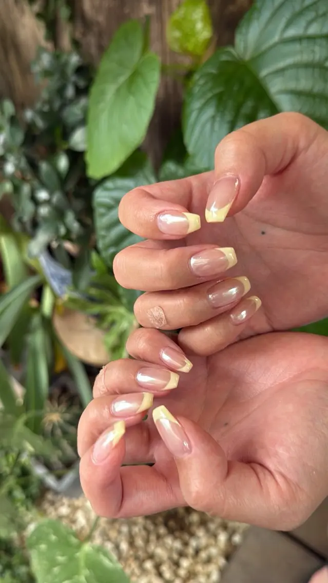 ネイル フラッシュネイル フラッシュマグ フットネイル フレンチネイル 韓国ネイル ハンドネイル SAKU nail 作島茜のネイルデザイン