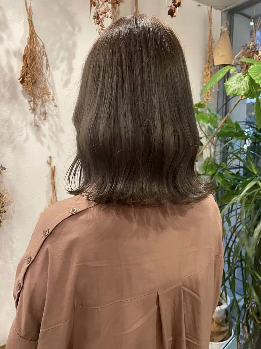 ミディアム カラー グレージュ オリーブグレージュ オリーブグレー ヘアカラー m ā l o.🌷 サカモトマイコのヘアスタイル