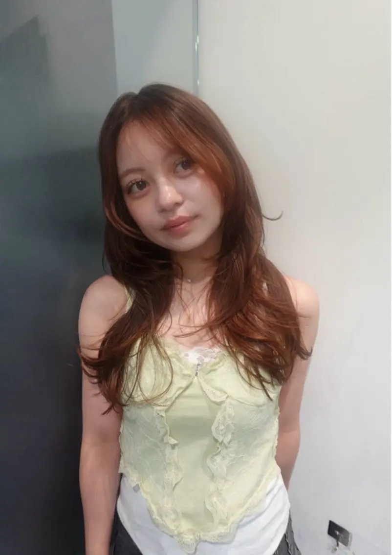 ロング 油井 緋織のヘアスタイル