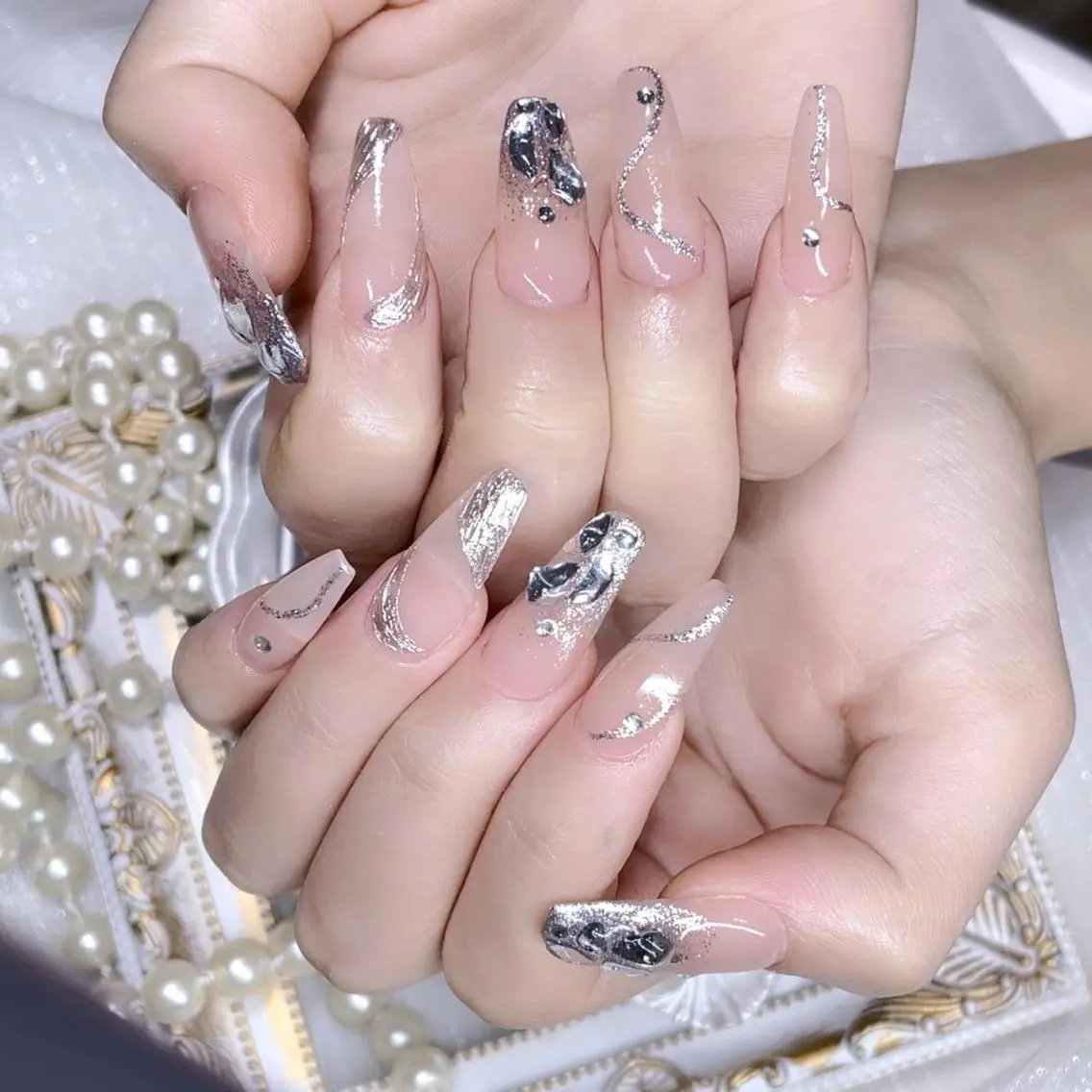 ネイル ハンドネイル Queens マオのネイルデザイン