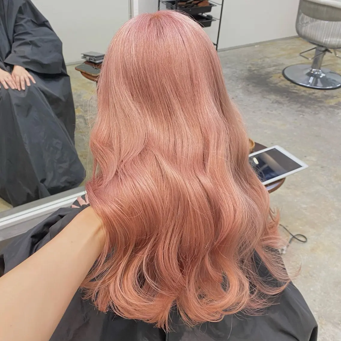 ロング ヘアカラー souco/ moenoのヘアスタイル