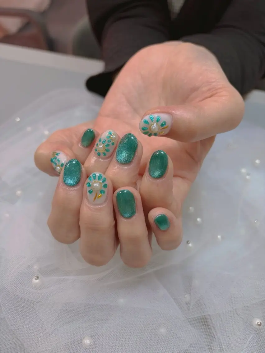 ネイル 森 晴有のネイルデザイン