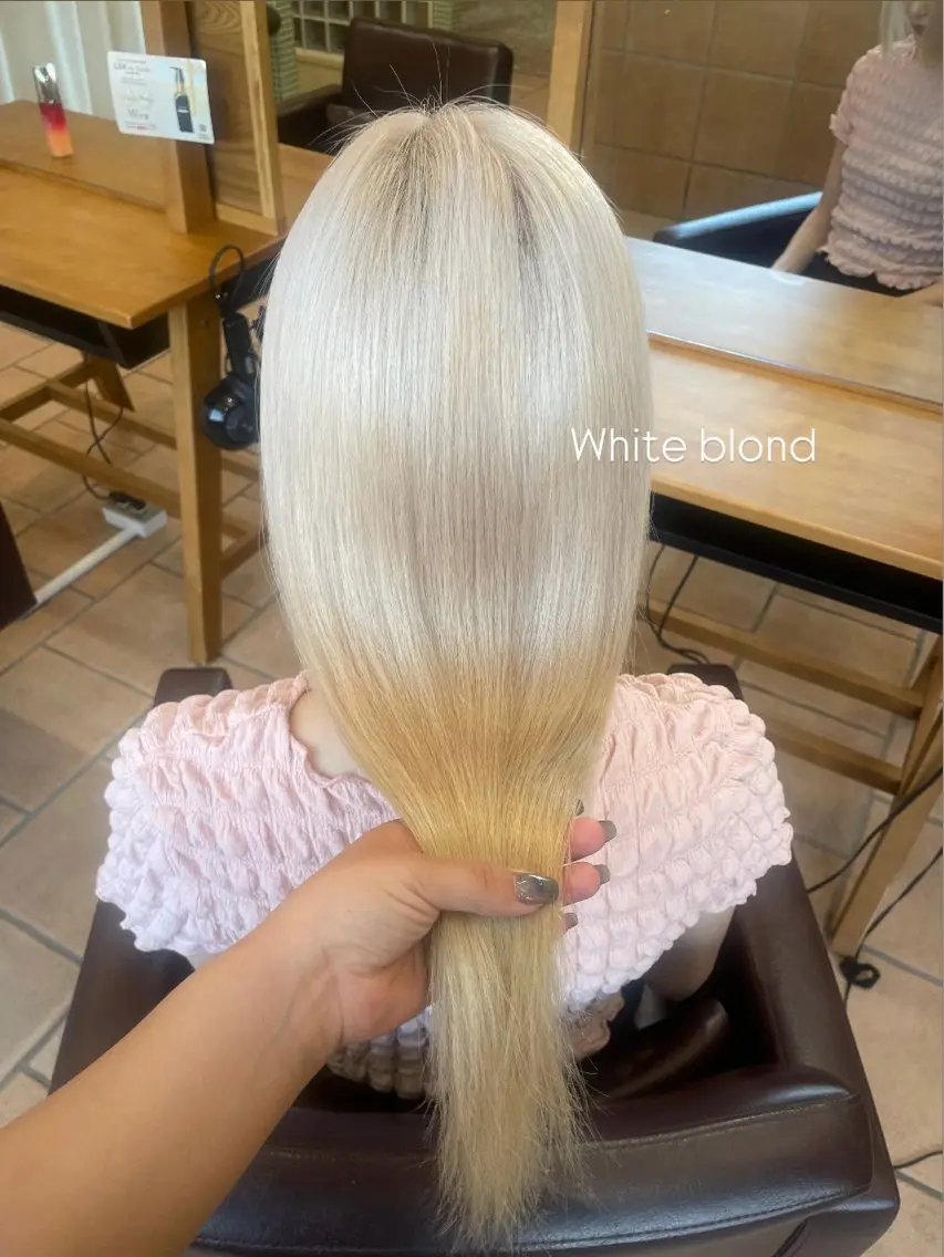ロング カラー ハイトーンカラー 顔周りレイヤー☆ スパ☆石上遥楓のヘアスタイル