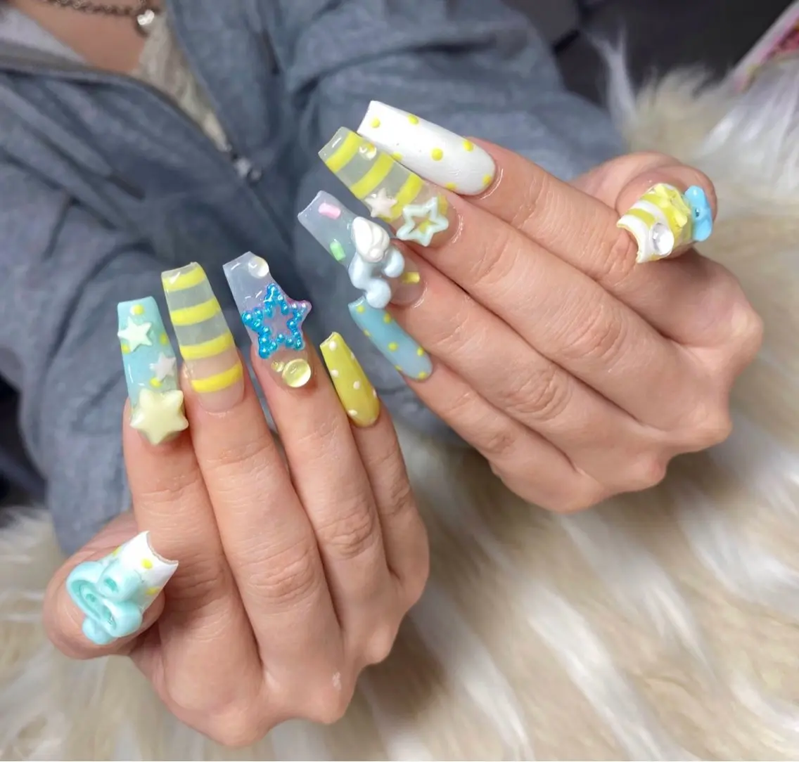 ネイル 長さ出し フレンチネイル ジェルネイル グラデーション 韓国ネイル ハンドネイル Nail&eye Belire 新宿のネイルデザイン