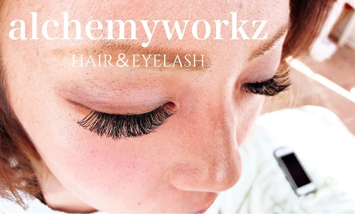 マツエク・マツパ ボリュームラッシュ alchemy workzの眉毛・アイブロウイメージ